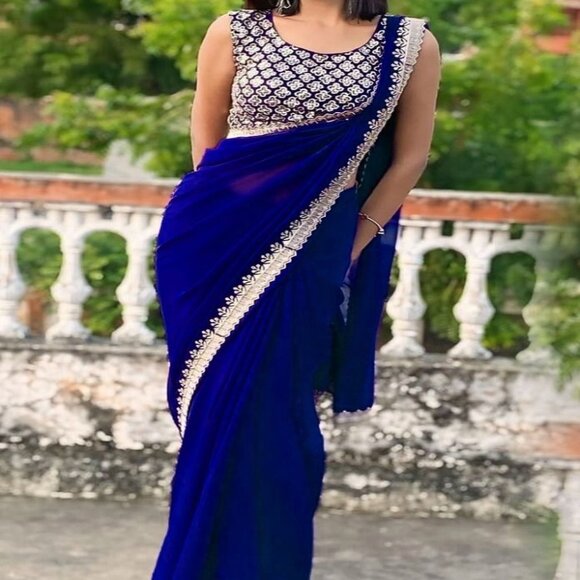 STYLISH SAREE - Picture 2 of 16